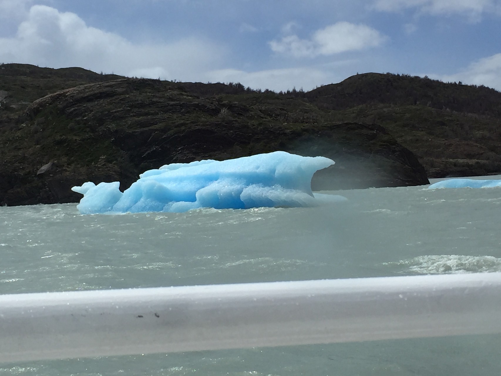 Vorbei an Eisbergen zum Glacier