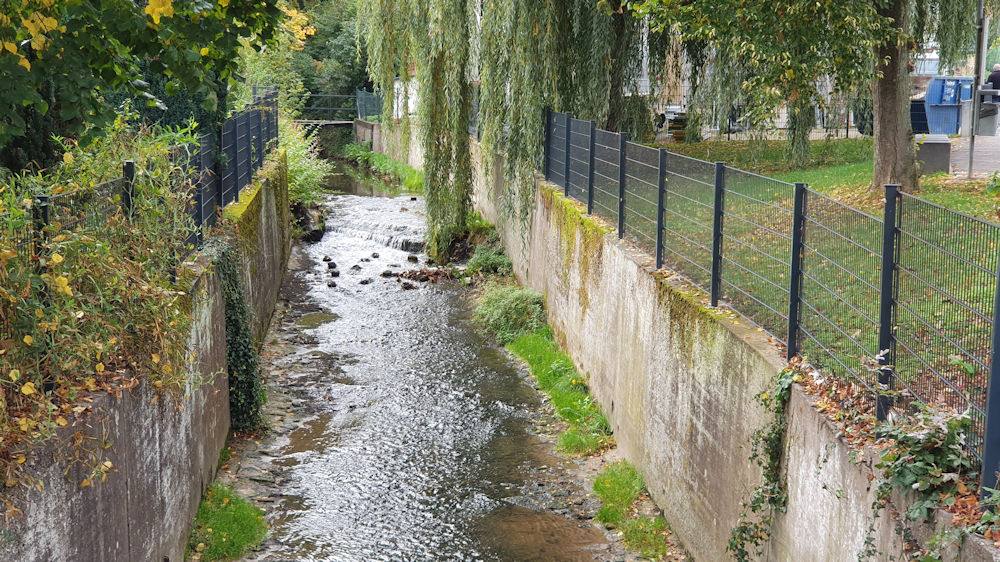 Betonierter Zipfelbach in Bittenfeld