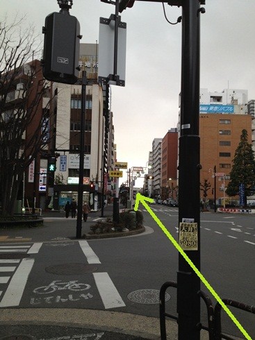 大井町駅前中央通りを進む