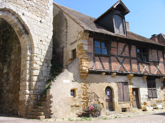 Maison du XVIeme cité médiévale Mennetou sur cher