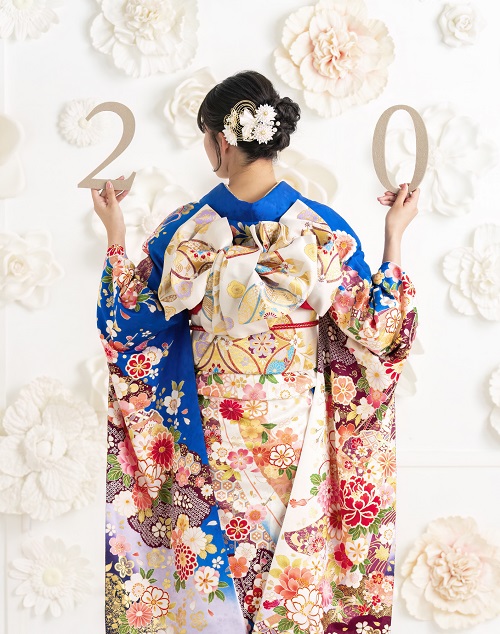 華やかな帯結びで素敵なバックスタイルも残せます