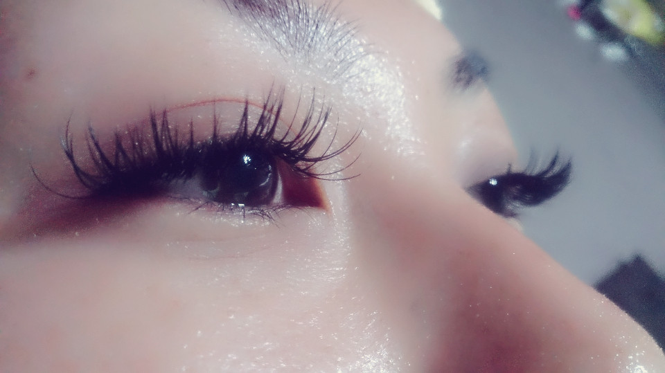 マツエク専門店茂原 Eyelash Room A Mo Pua M00n ページ