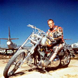 Mickey Rourke su Harley-Davidson FXR del 1989 dal set del film "Harley Davidson & Marlboro Man" del 1991