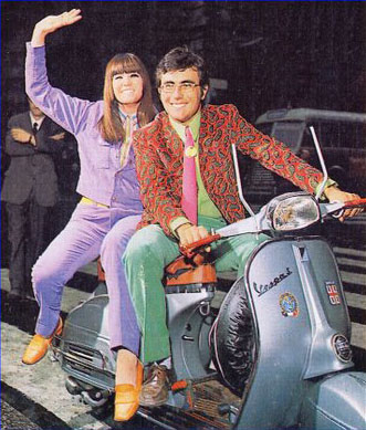 Al Bano Carrisi su Vespa