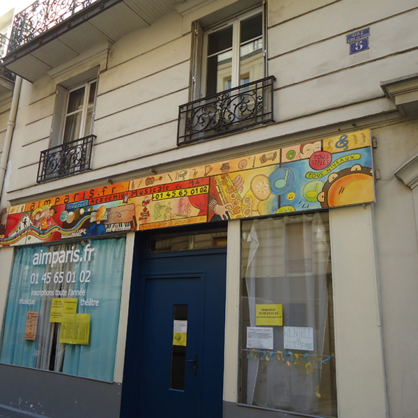 Le panneau est visible au 5 rue Boyer Barret à Paris