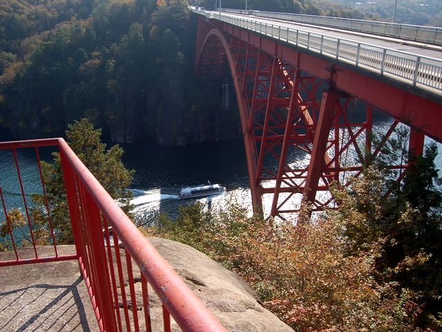 恵那峡展望台。恵那峡大橋からの眺めもいい