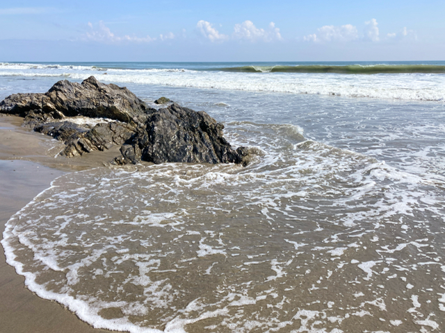 夏前の海もいい
