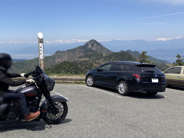 のぞき駐車場から見る笠ヶ岳と北アルプス