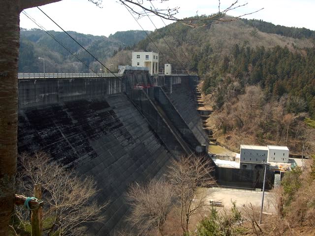 かんがい用として巴川に建設された羽布ダム