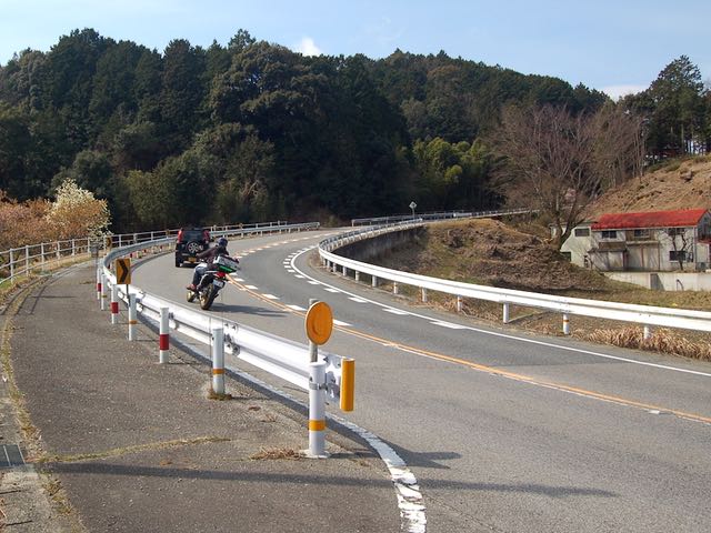 流れの良いR301を使って三河湖へ