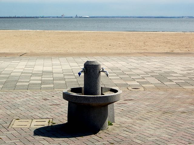 ラグーナテンボスの浜辺を歩いてみる