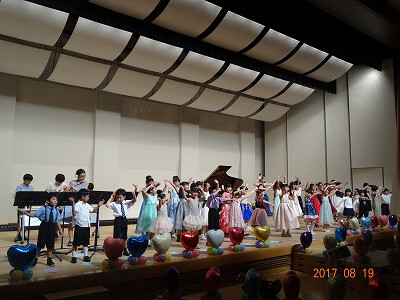 宇都宮市・雀宮・西川田・若松原のおんがく教室ぷりまう"ぇーら発表会の写真