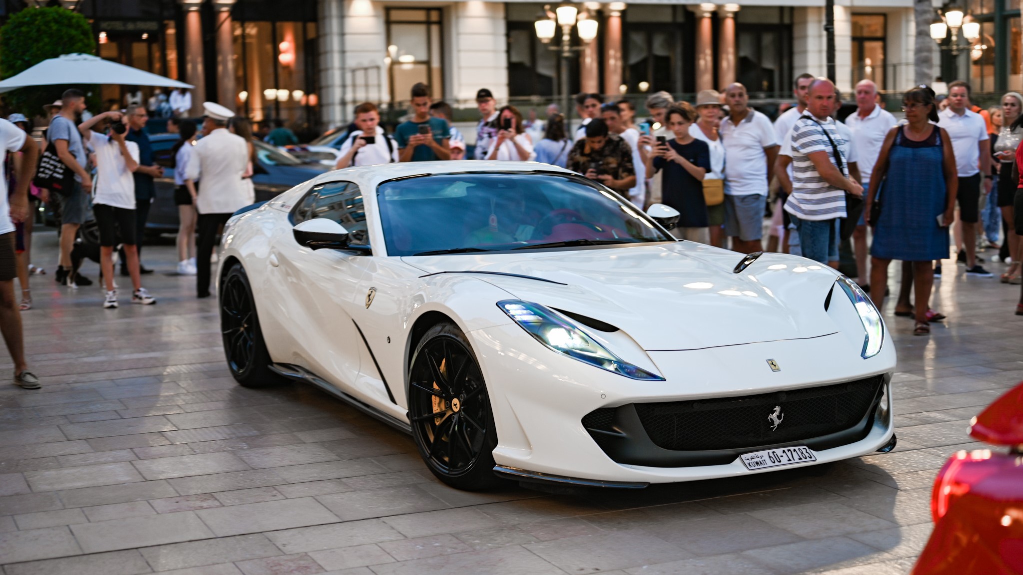 Ferrari 812 GTS - 6017183 (KWT)