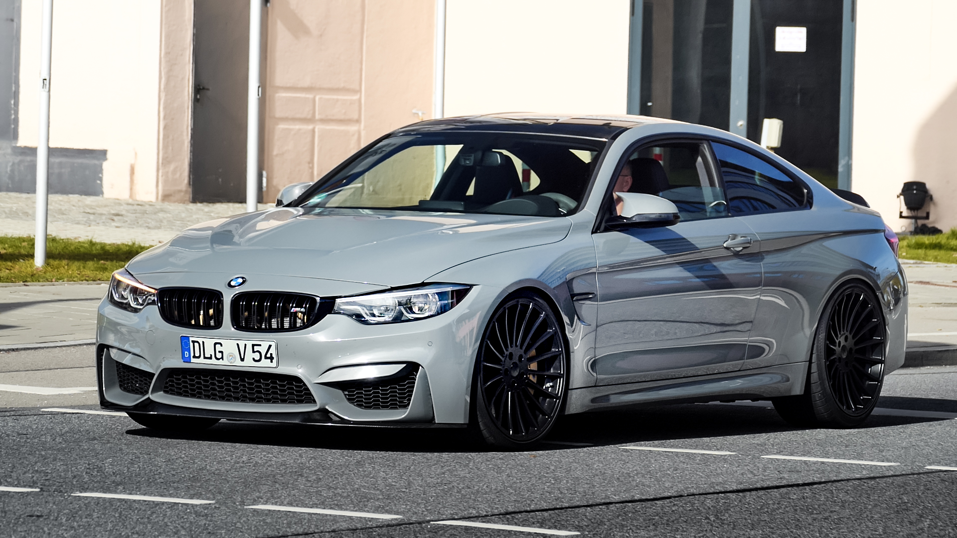 BMW M4 CS - DLG-V54