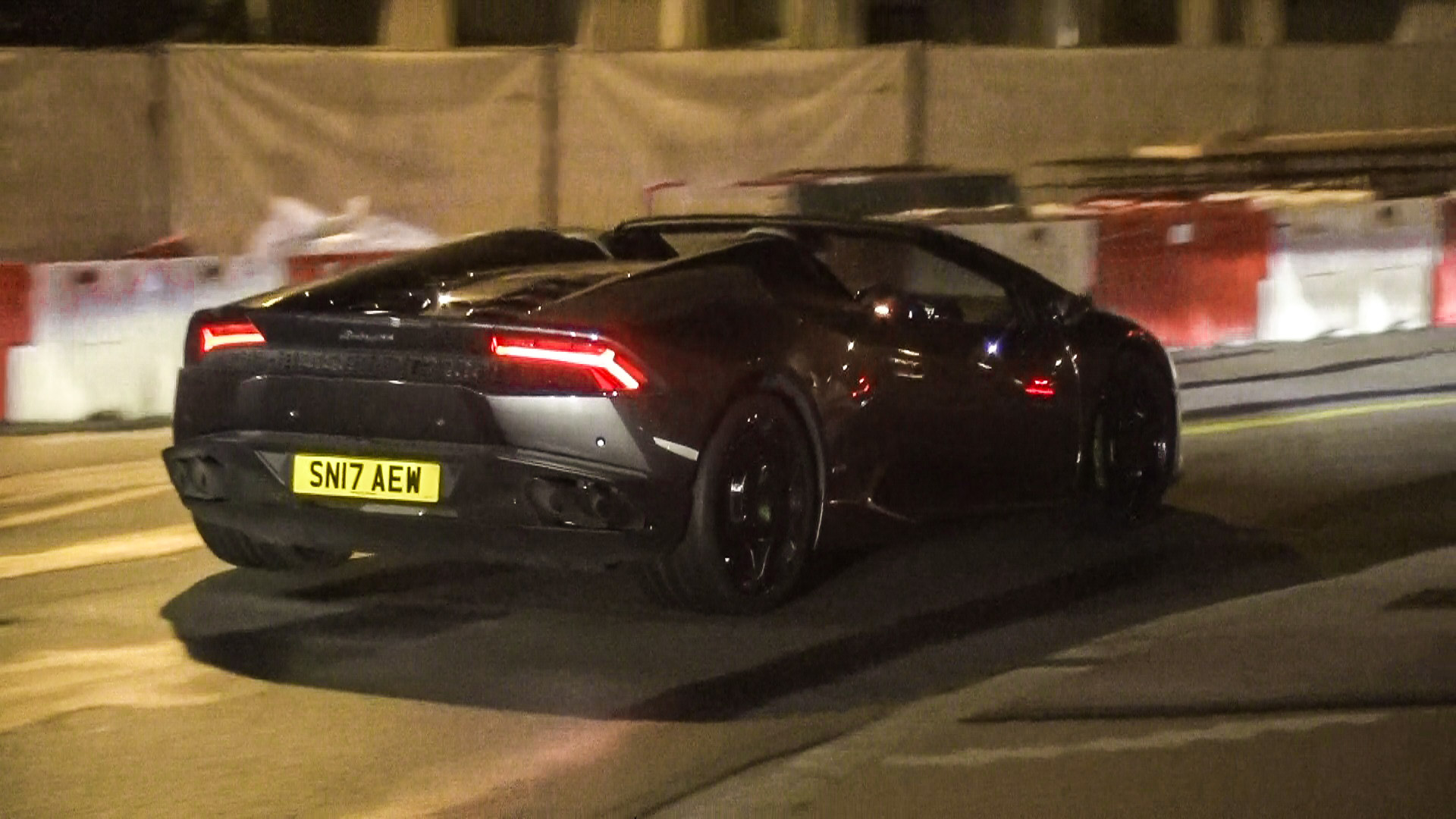 Lamborghini Huracan Spyder - SN17AEW (GB)