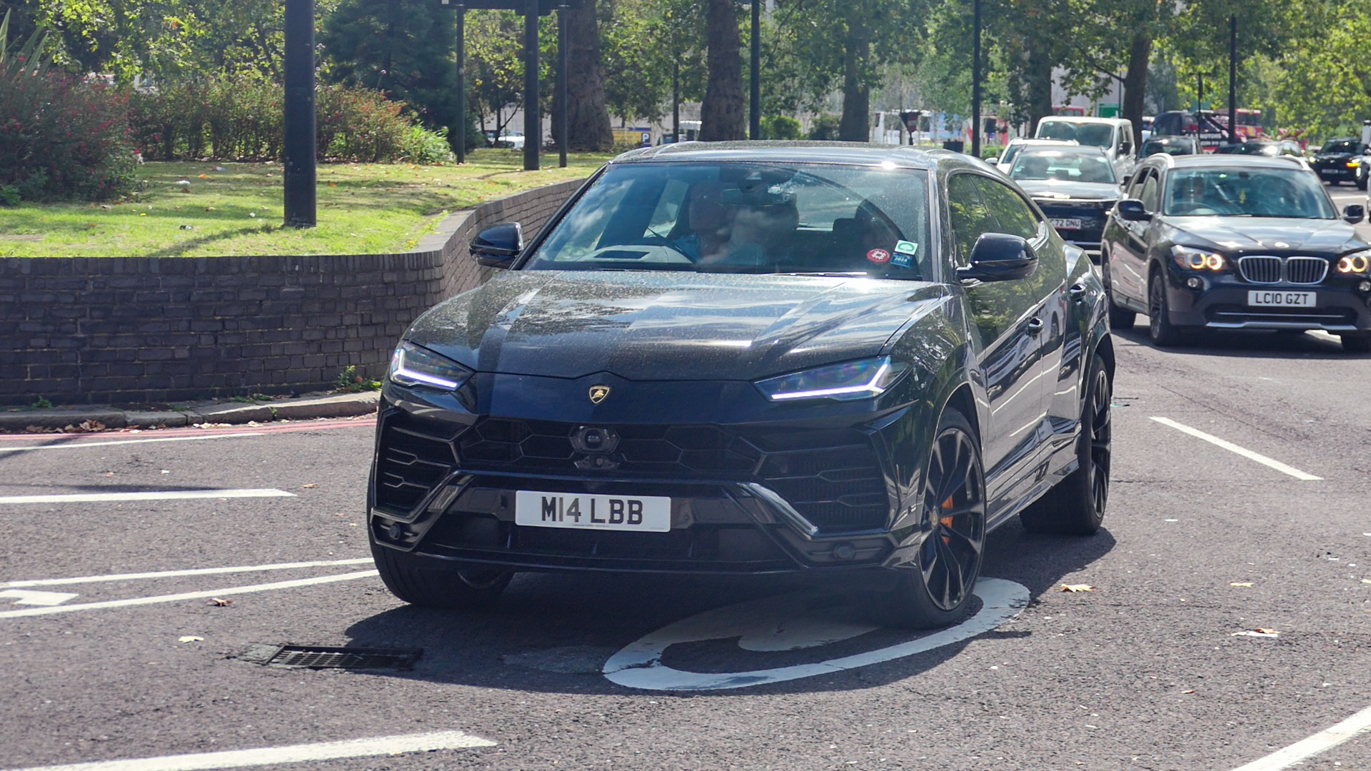 Lamborghini Urus - M14LBB (GB)