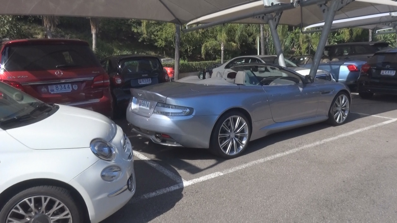 Aston Martin DB9 GT Volante - E674 (MC)