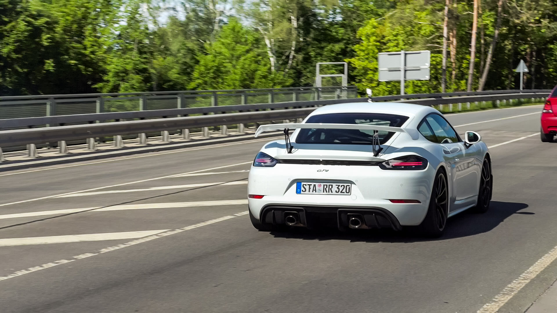 Porsche Cayman GT4 - STA-RR320