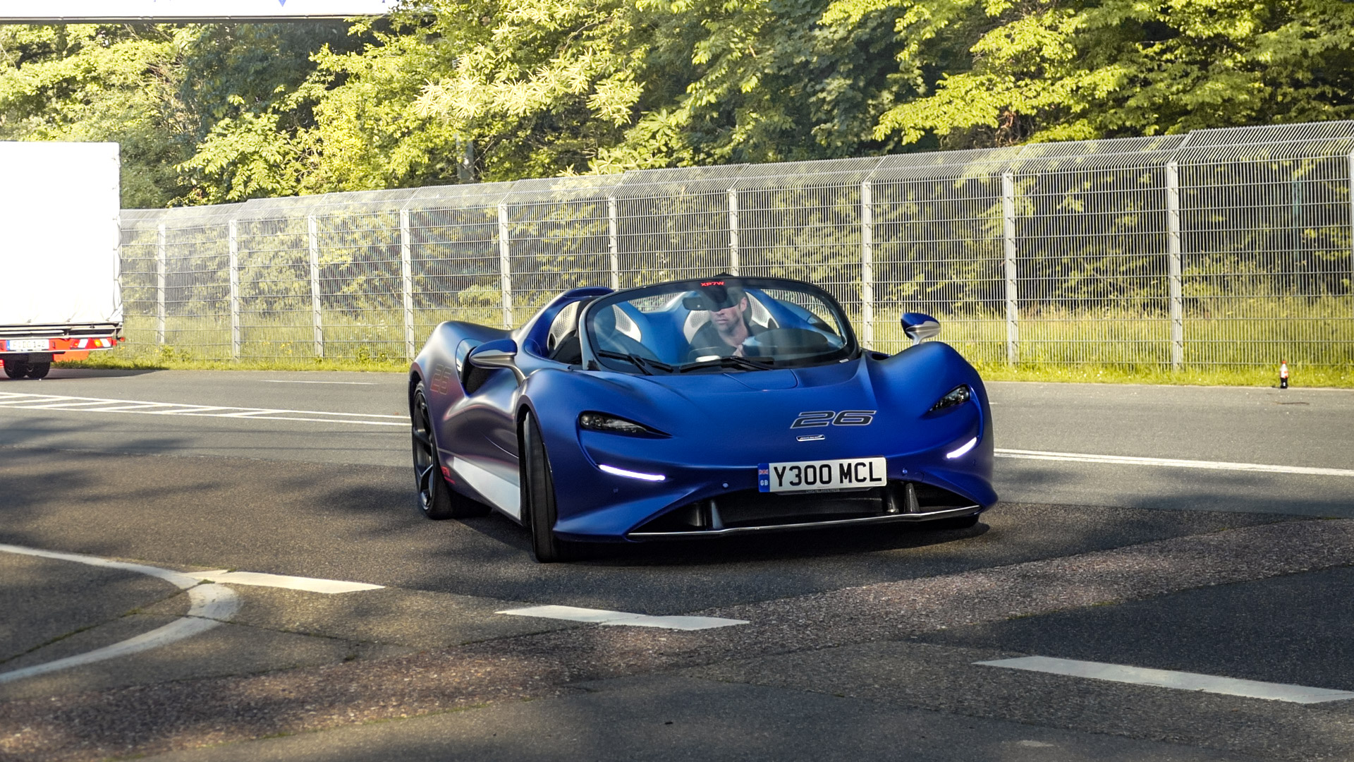 McLaren Elva - Y300MCL (GB)