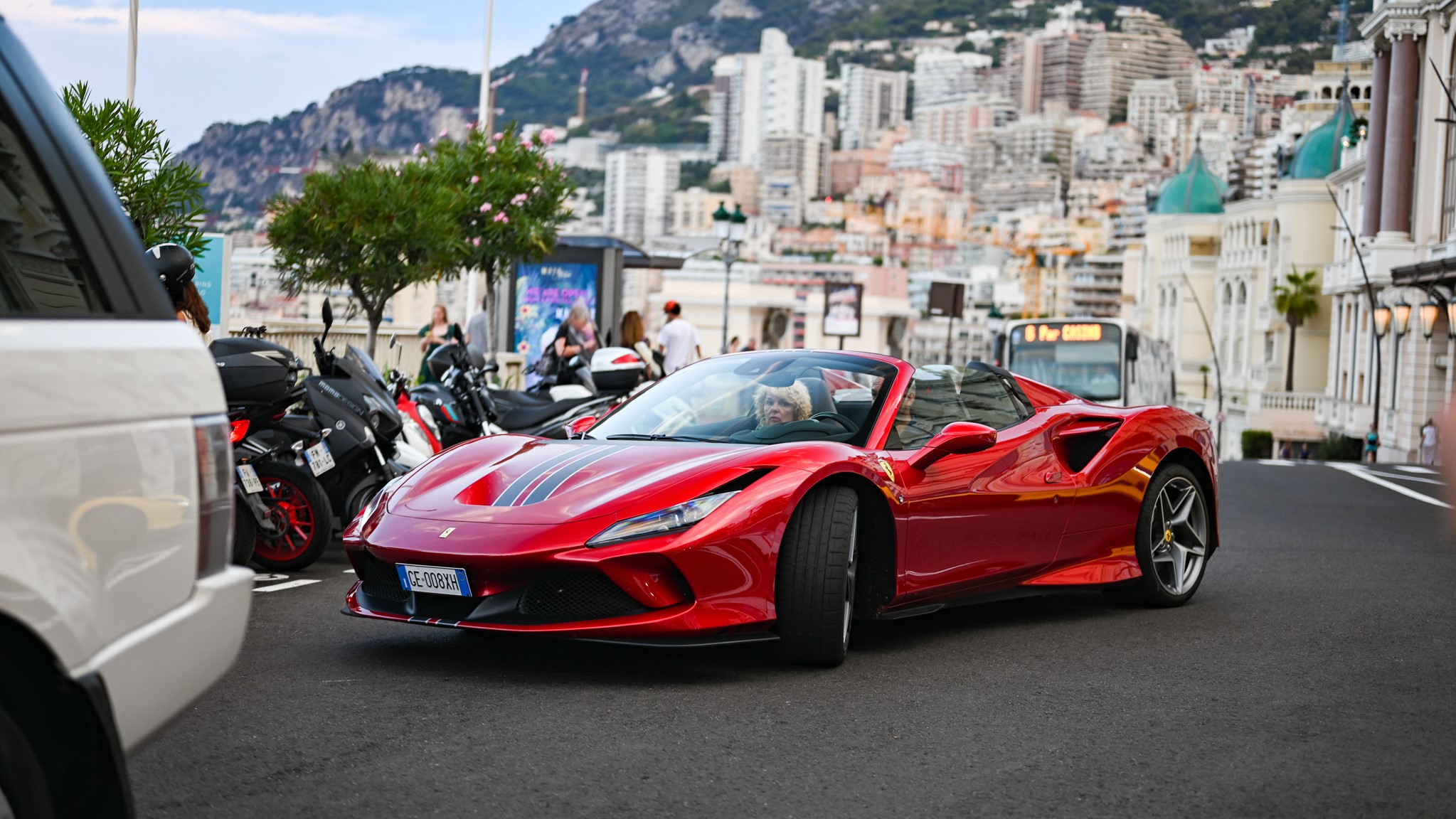 Ferrari F8 Spider - GE008XH (ITA)