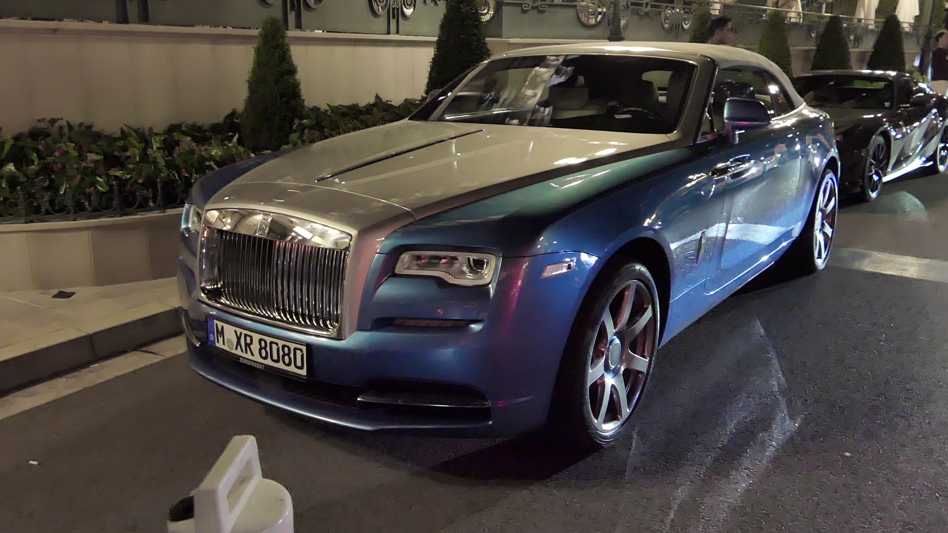 Rolls Royce Dawn - M-XR8080