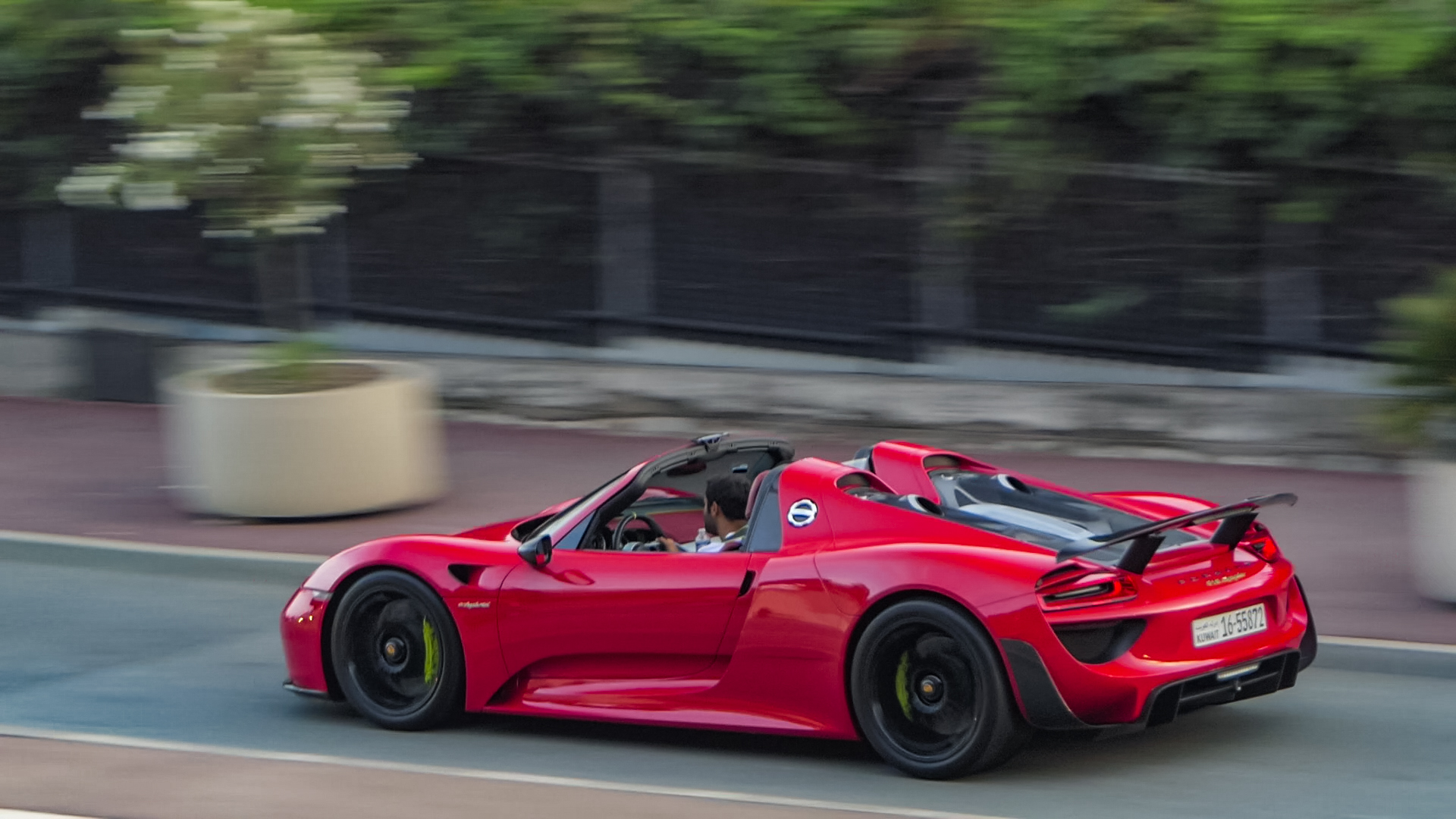 Porsche 918 Spyder - 1655872 (KWT)