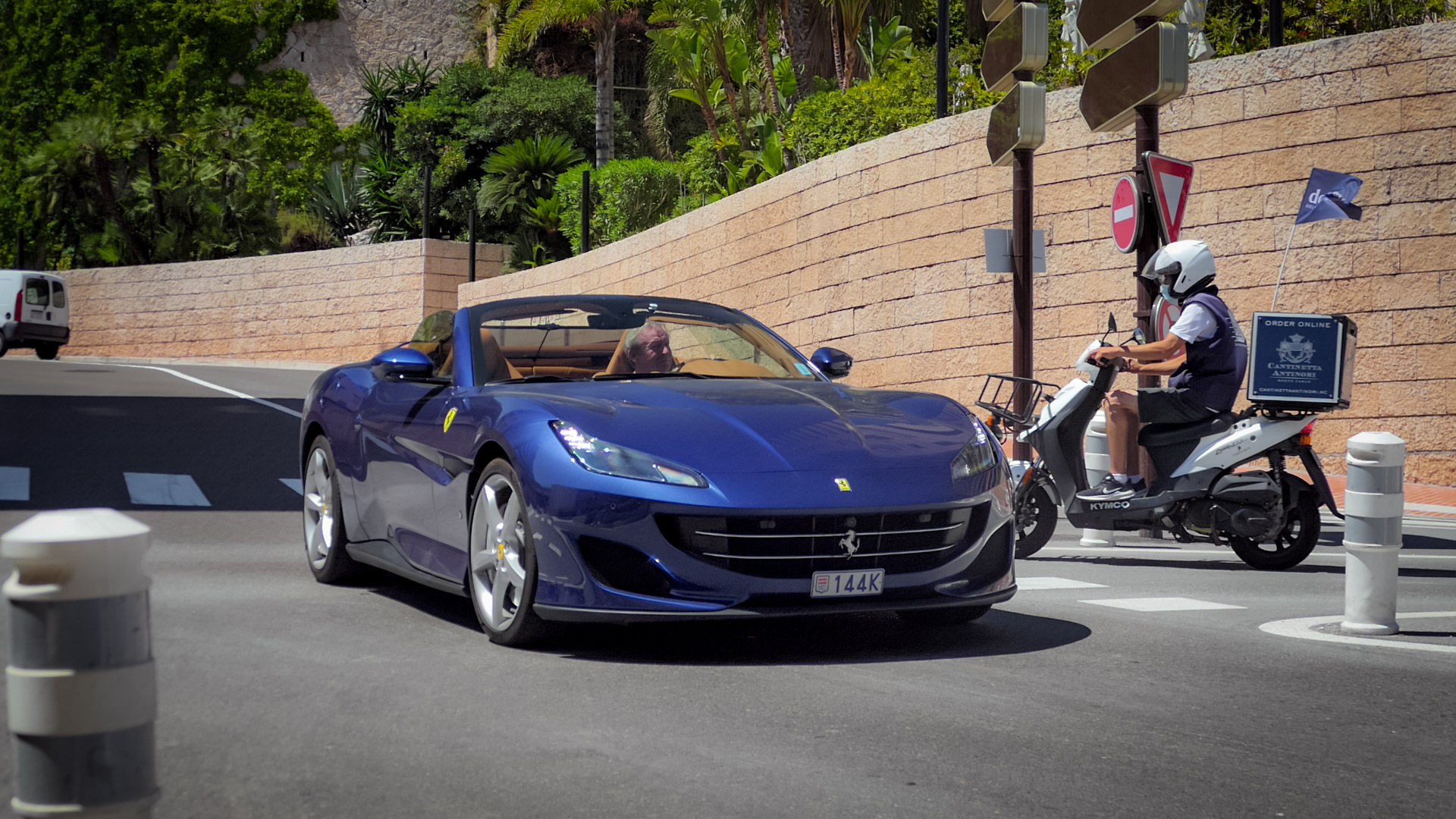 Ferrari Portofino - 144K (MC)