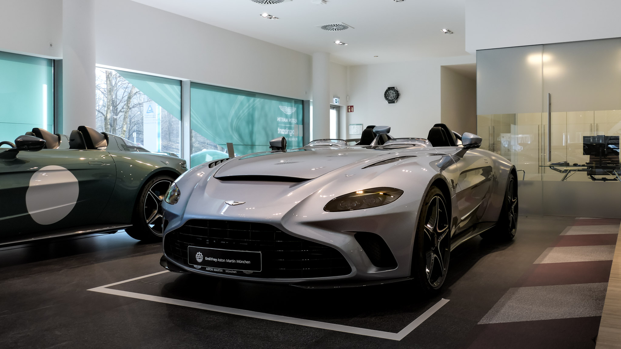 Aston Martin V12 Speedster