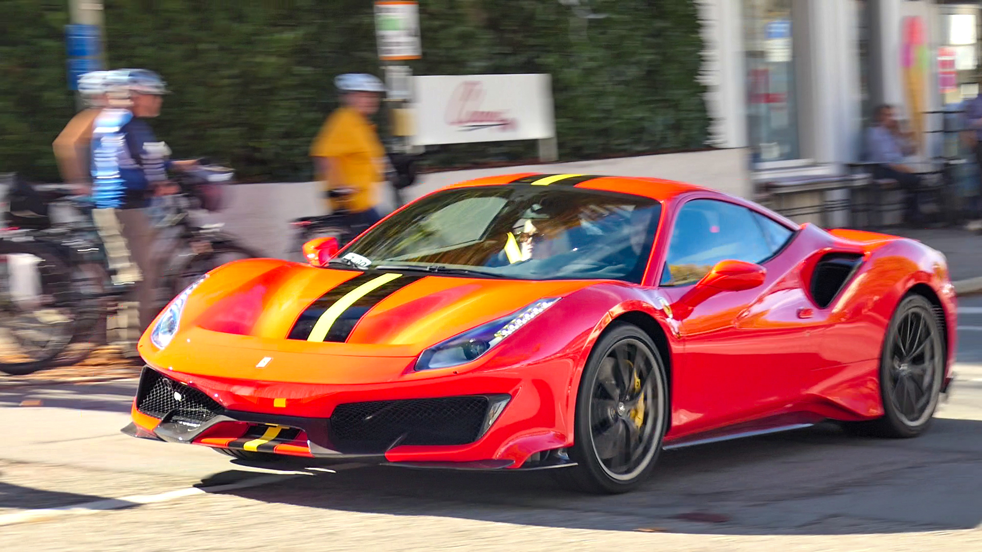 Ferrari 488 Pista - M-Z488