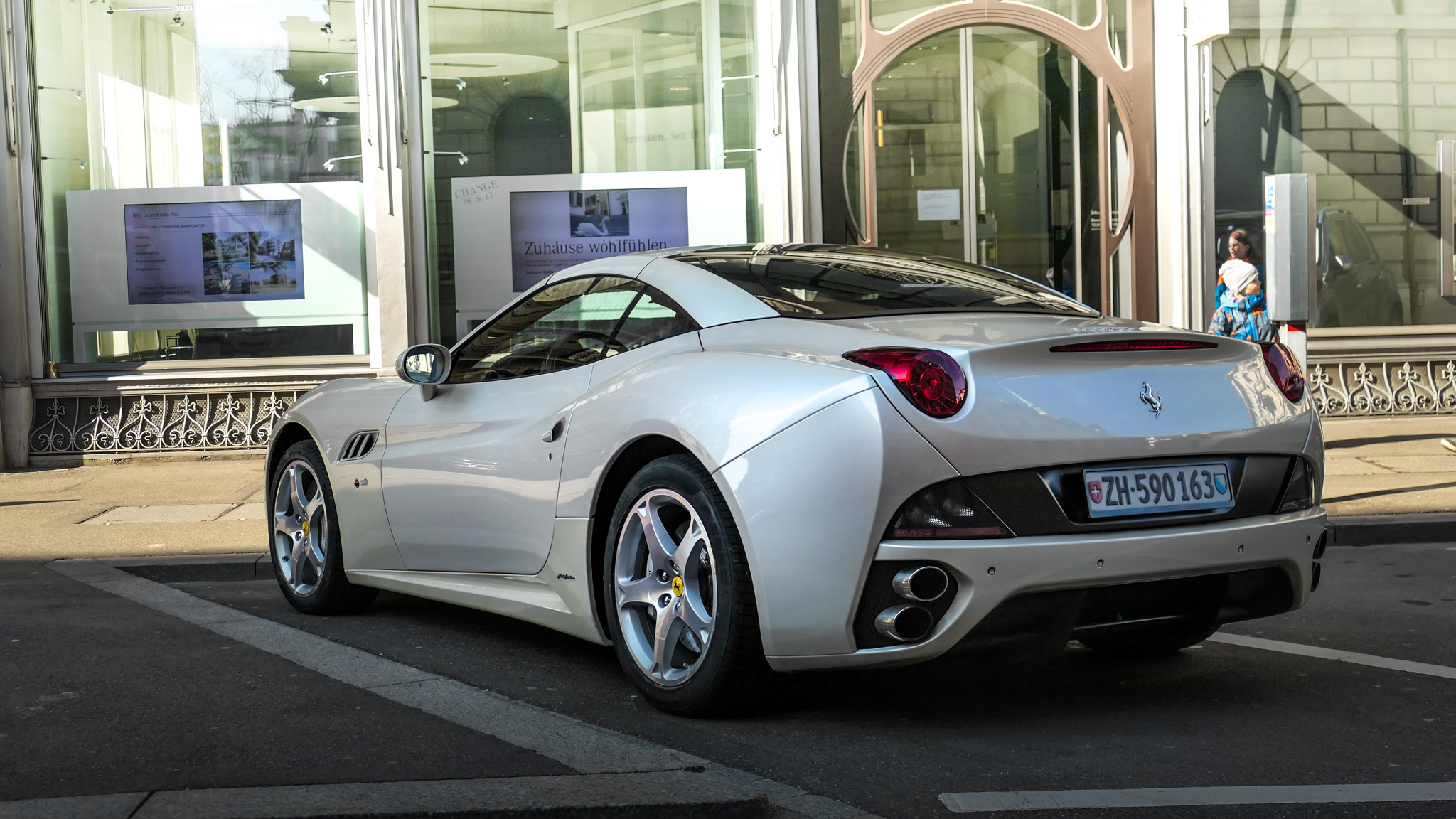 Ferrari California - ZH590163 (CH)