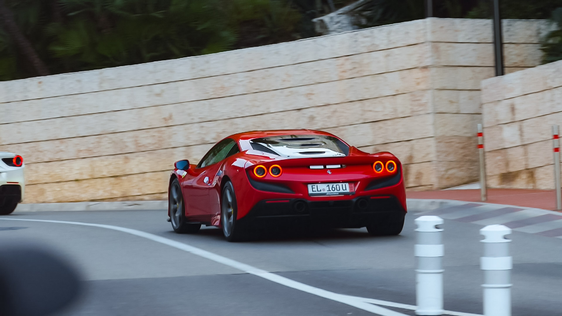 Ferrari F8 Tributo - EL-160U