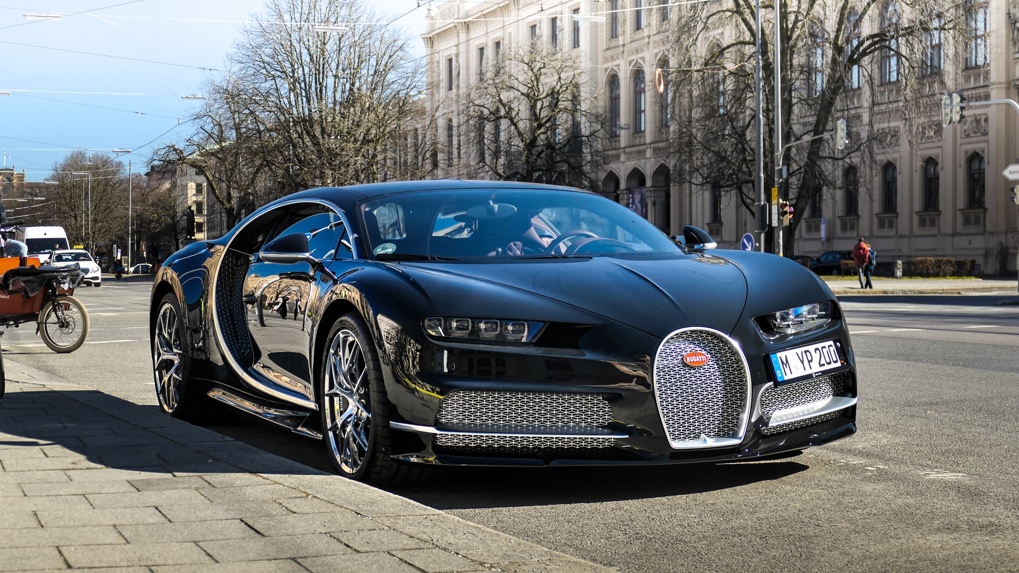 Bugatti Chiron Sport - M-YP200