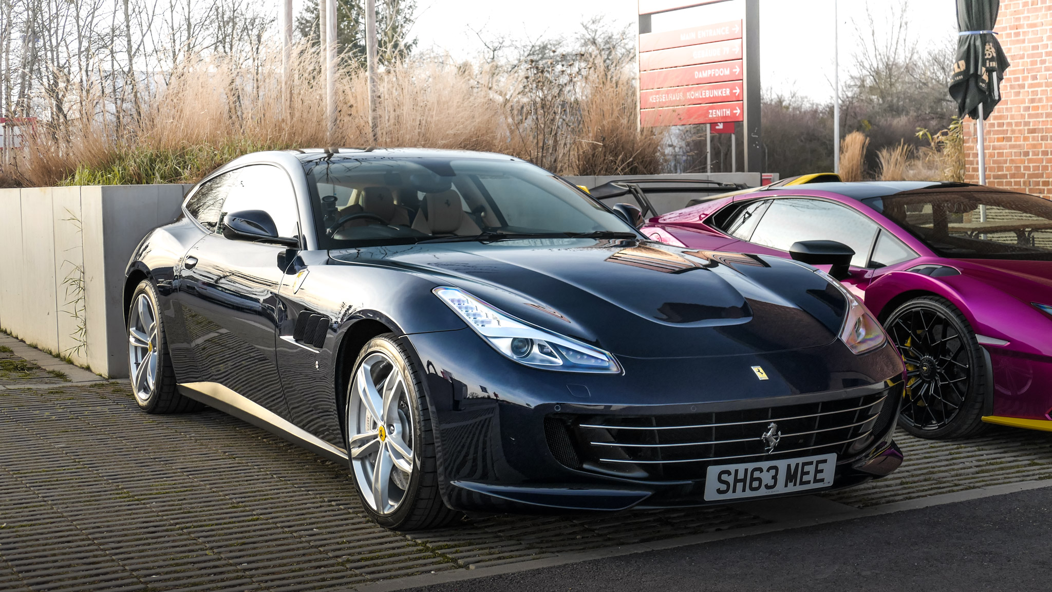 Ferrari GTC4 Lusso - SH63MEE (GB)