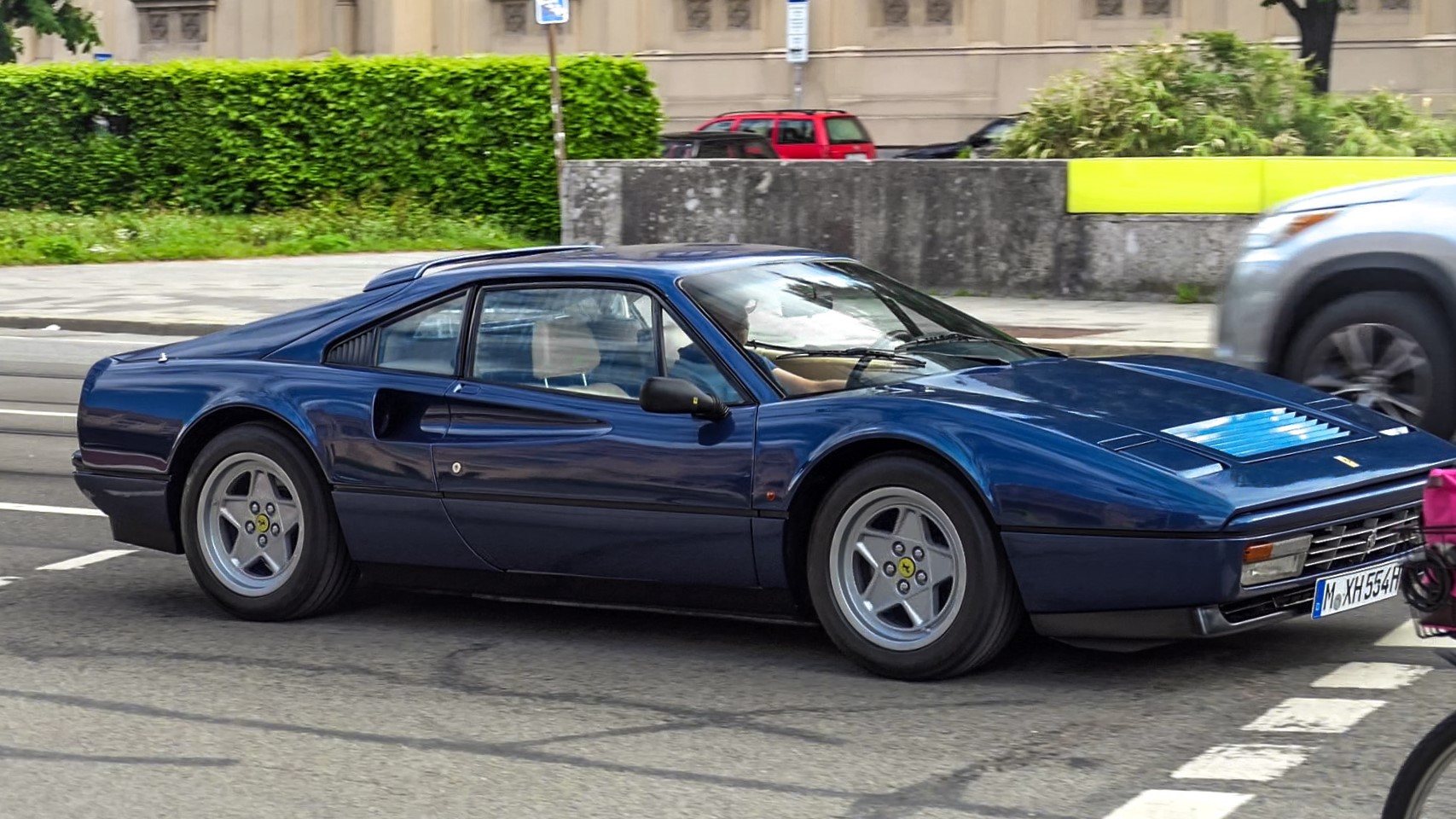 Ferrari 328 GTB - M-XH554H
