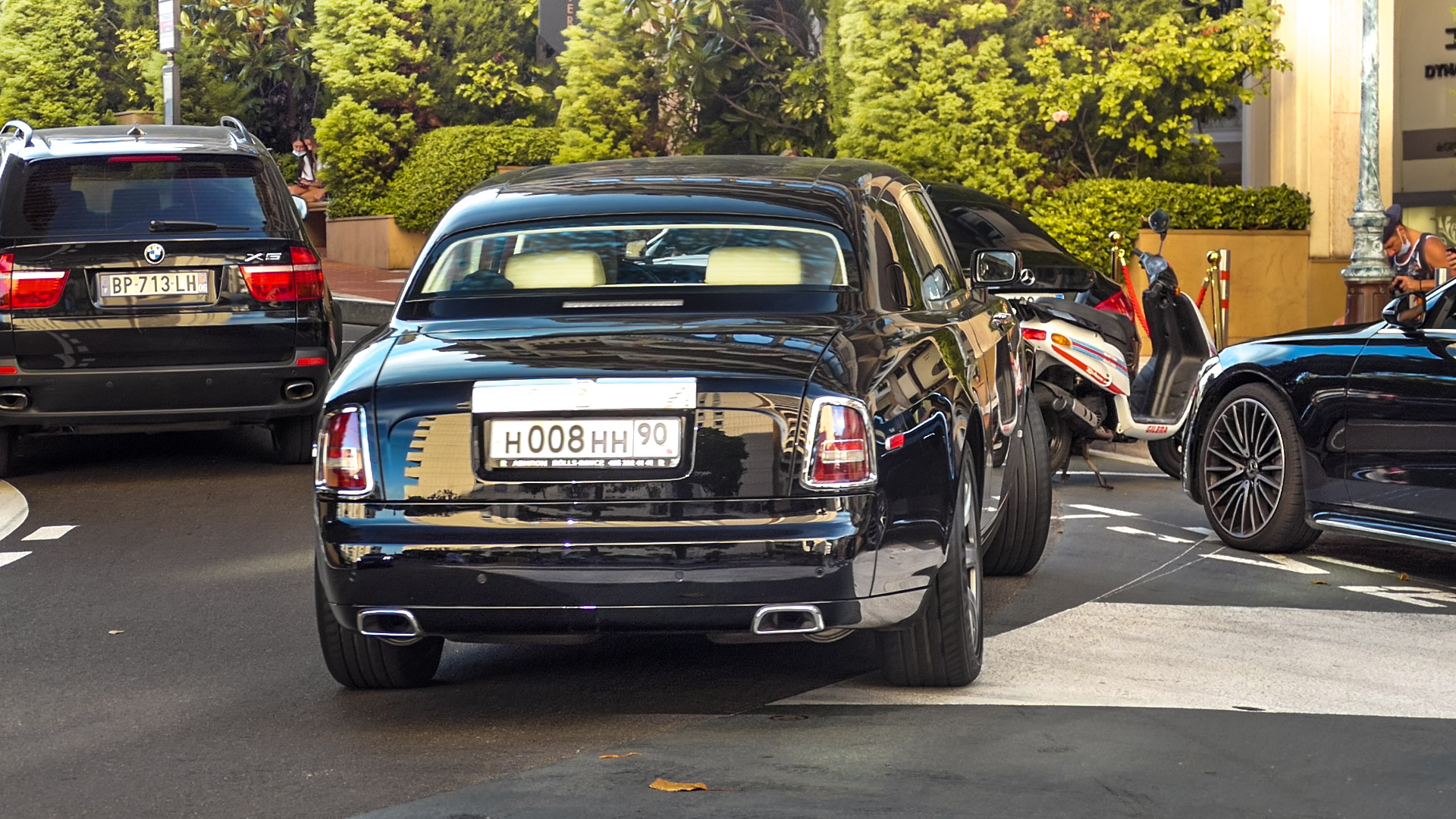 Rolls Royce Phantom Coupé - H008HH-90 (RUS)