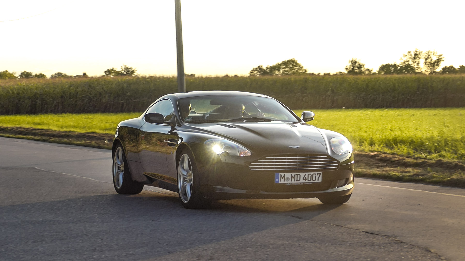 Aston Martin DB9 - M-MD4007