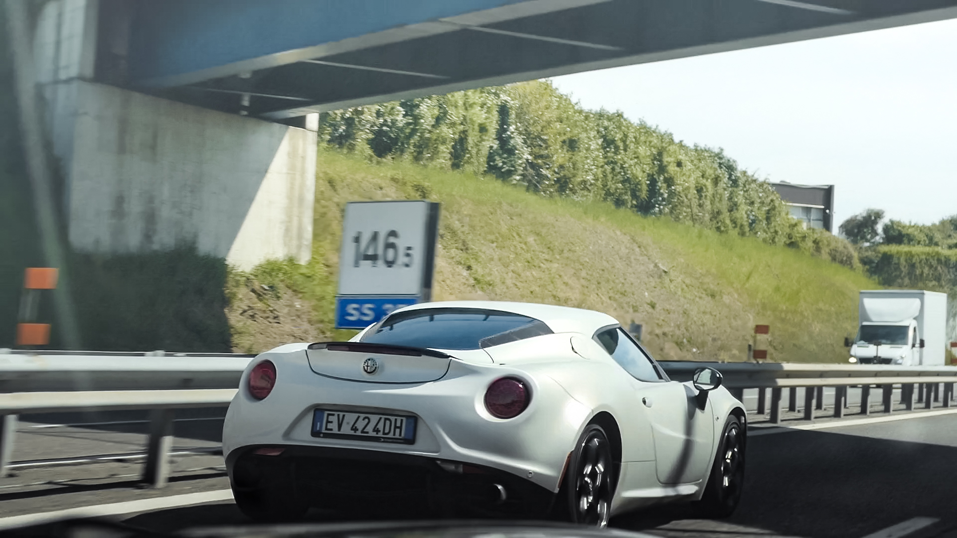 Alfa Romeo 4C - EV424DH (ITA)