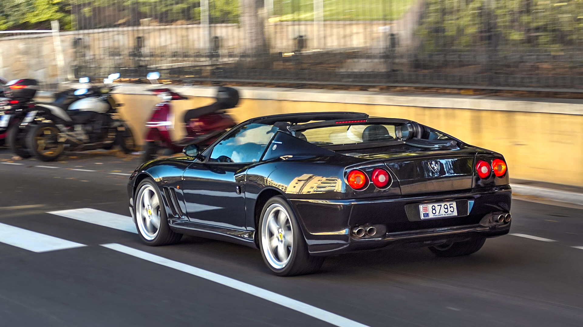 Ferrari 575M Superamerica - 8795 (MC)