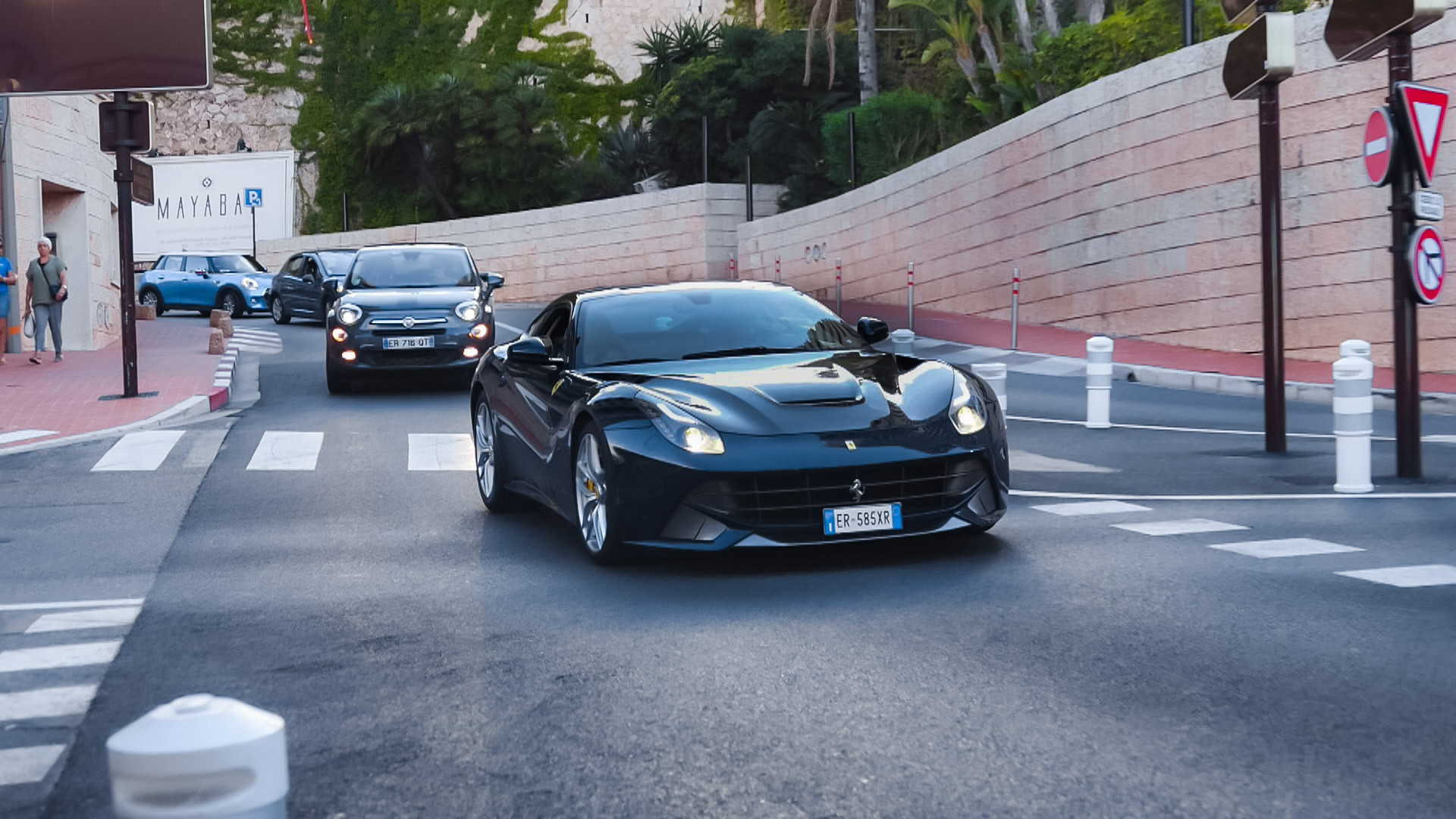 Ferrari F12 Berlinetta - ER585XR (ITA)