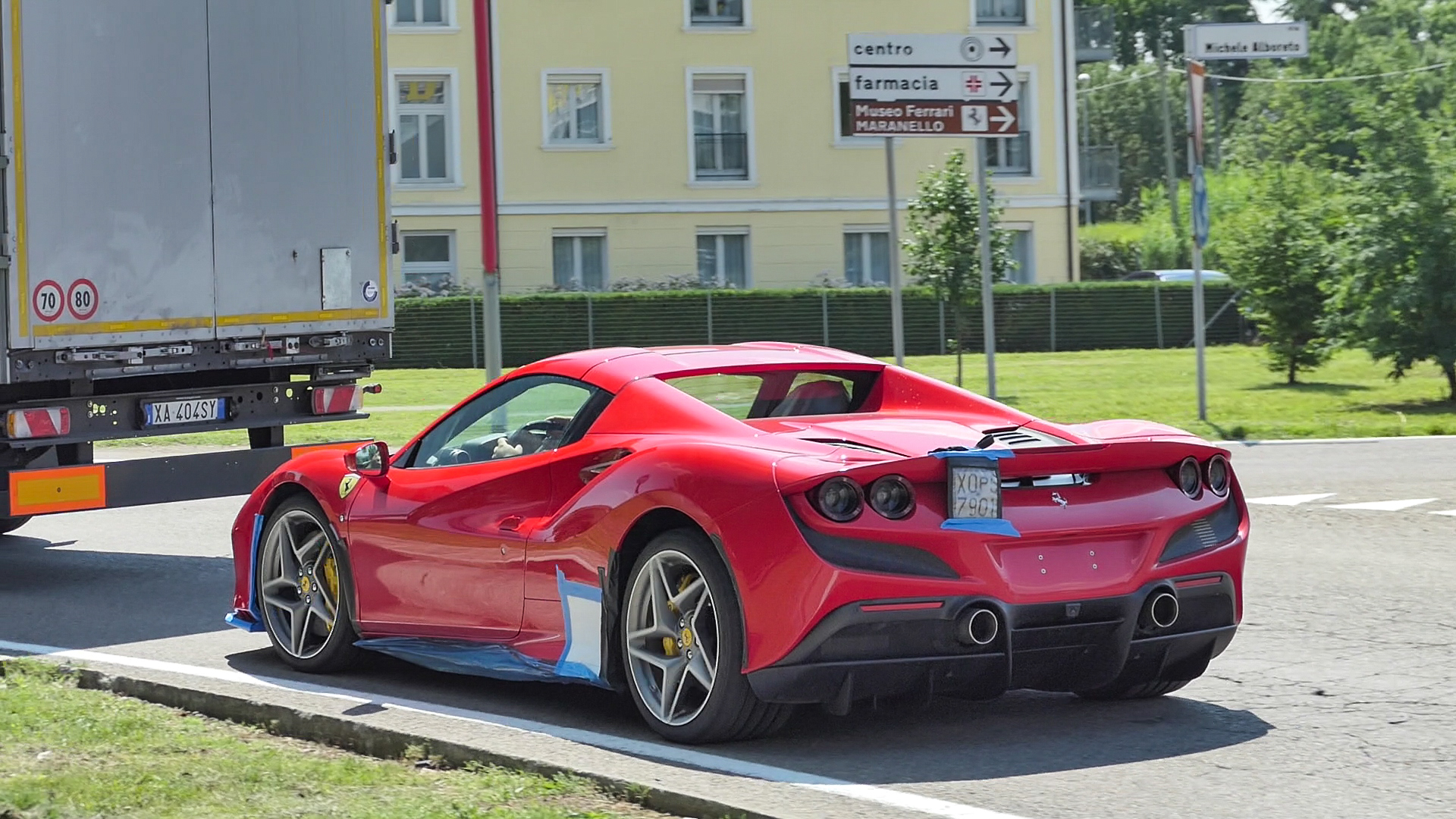 Ferrari F8 Spider - X0P57901 (ITA)