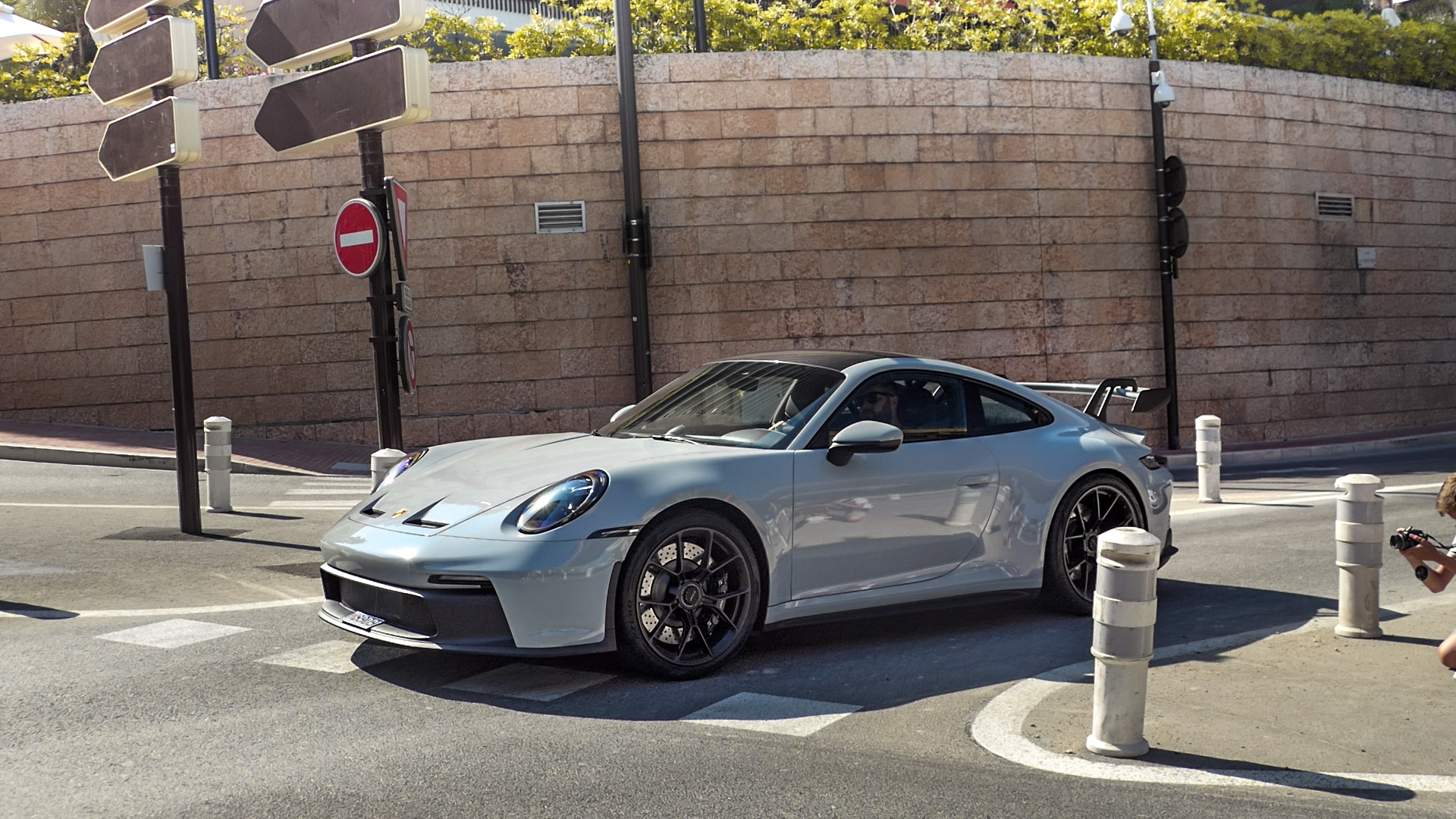 Porsche 992 GT3 - 8909 (MC)