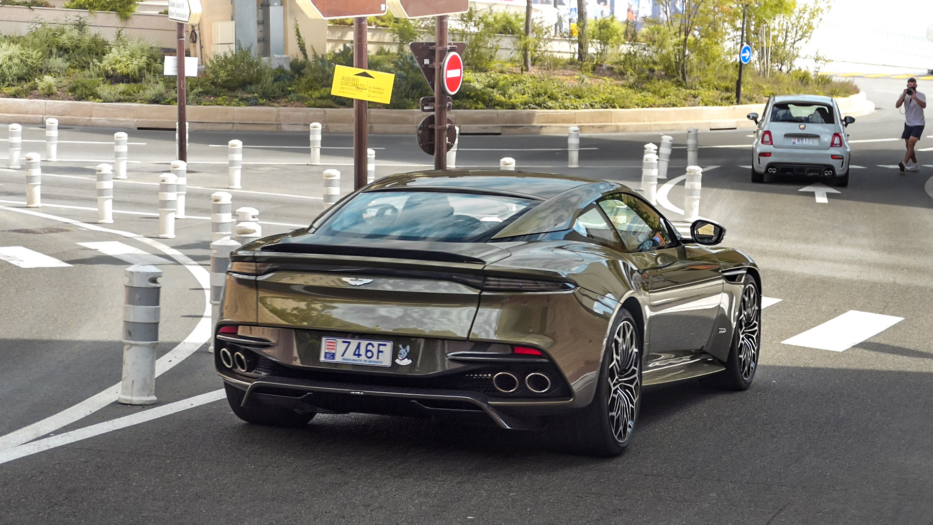 Aston Martin DBS Superleggera OHMSS - 746F (MC)