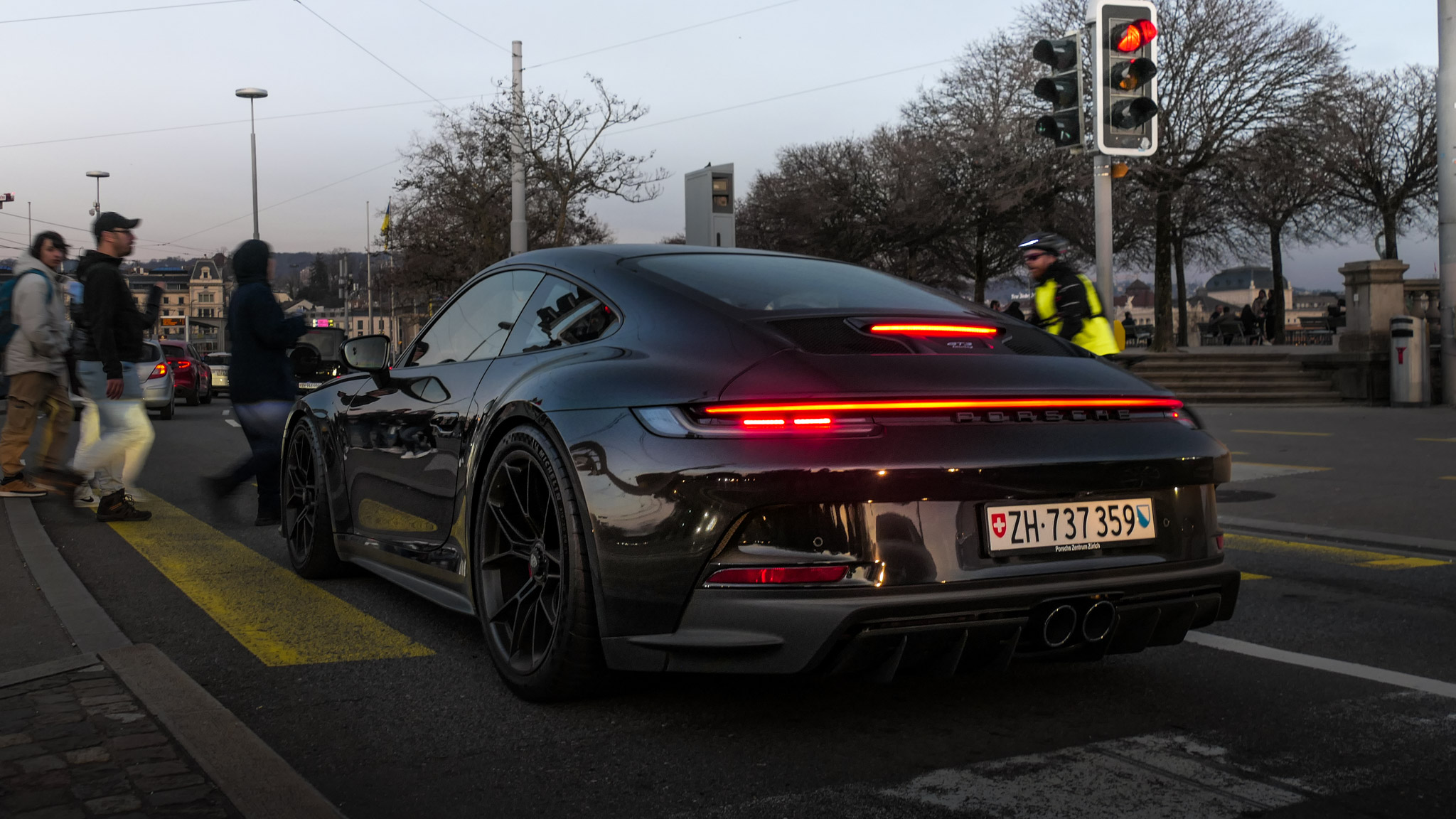Porsche 992 GT3 Touring - ZH737359 (CH)