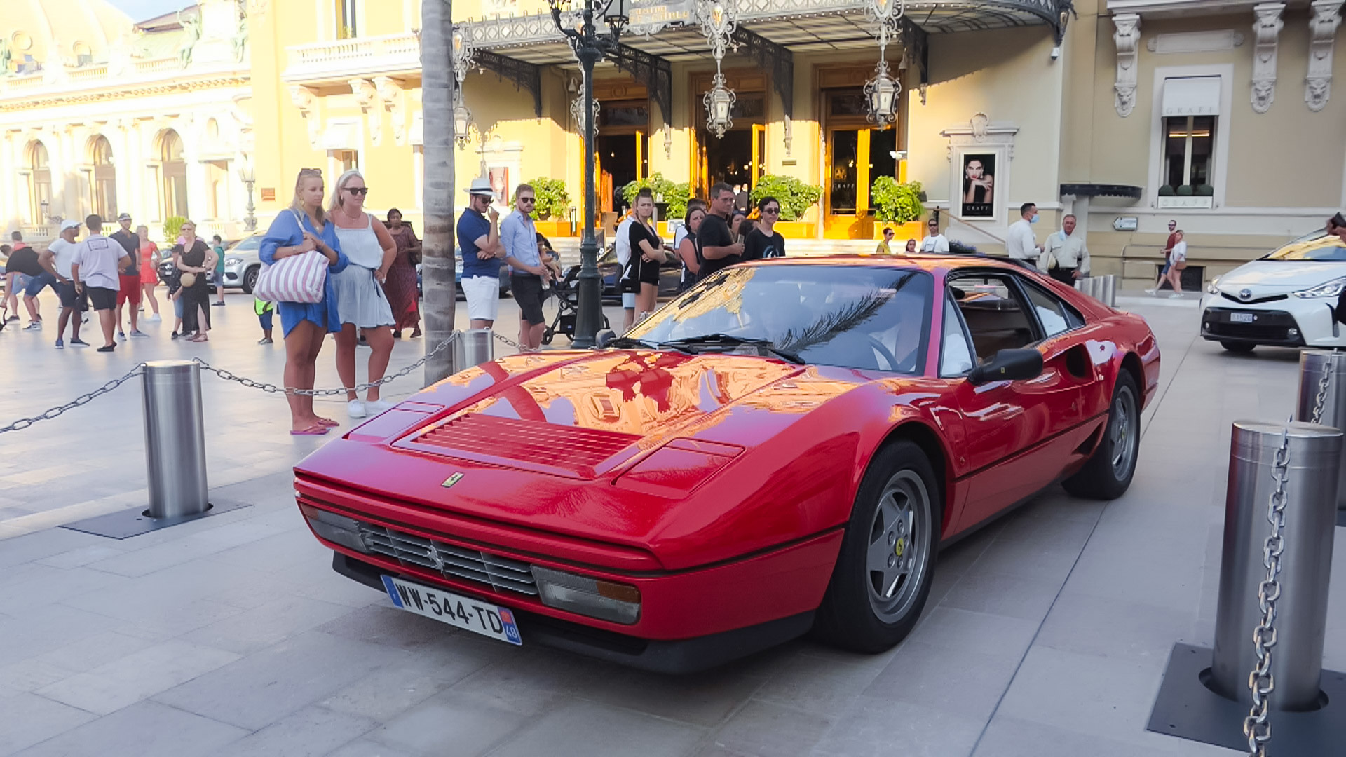 Ferrari 328 GTB - WW544TD-48 (FRA)