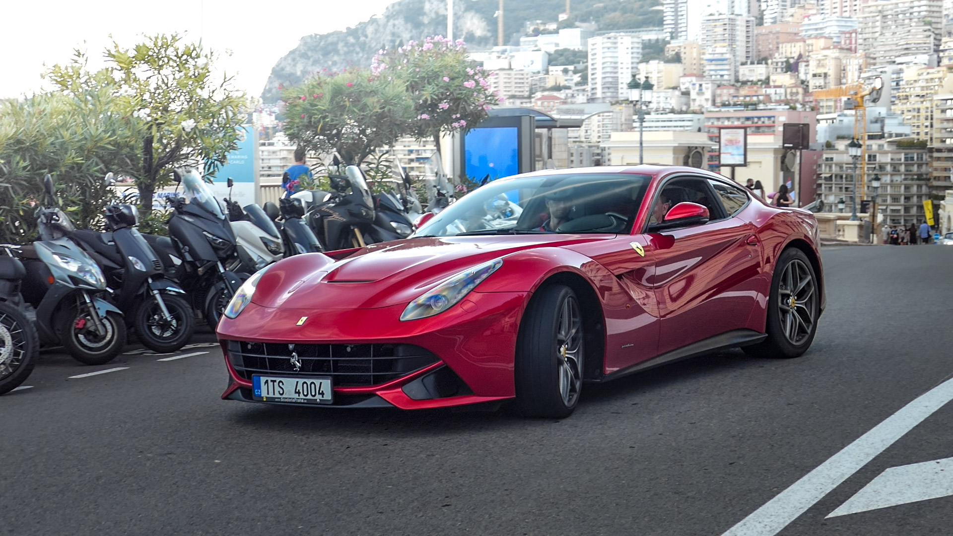 Ferrari F12 Berlinetta - 1TS4004 (CZ)