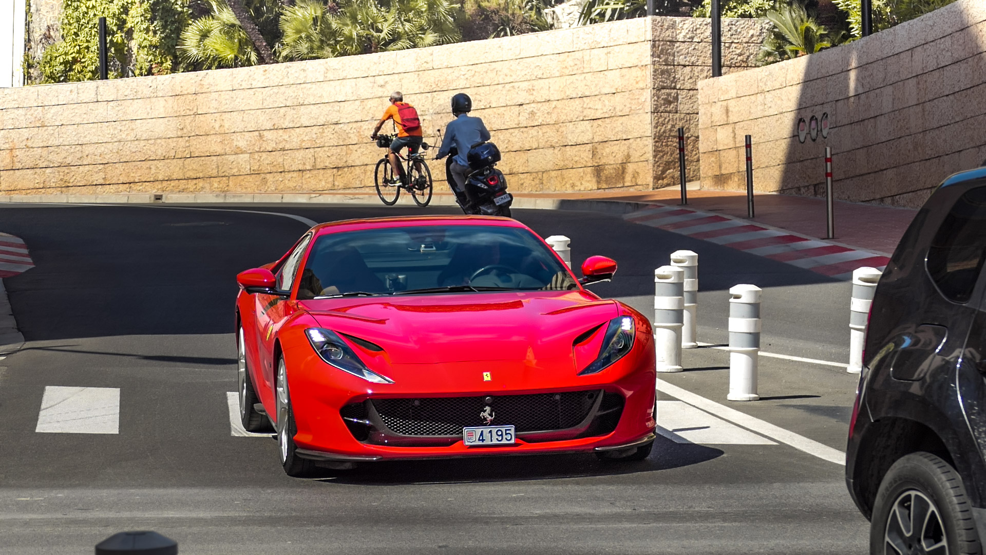 Ferrari 812 Superfast - 4195 (MC)