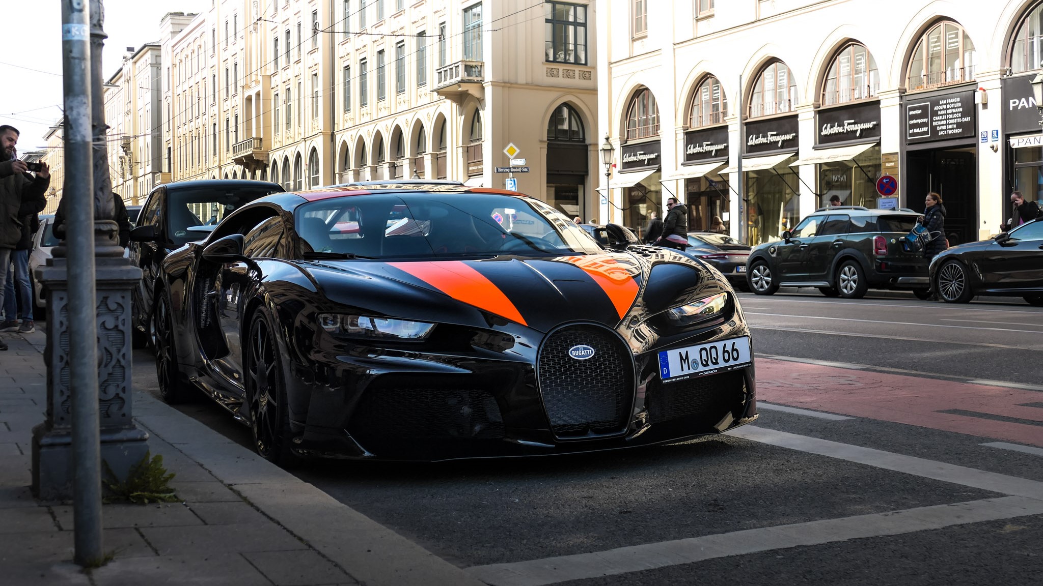 Bugatti Chiron Super Sport 300+ - M-QQ66