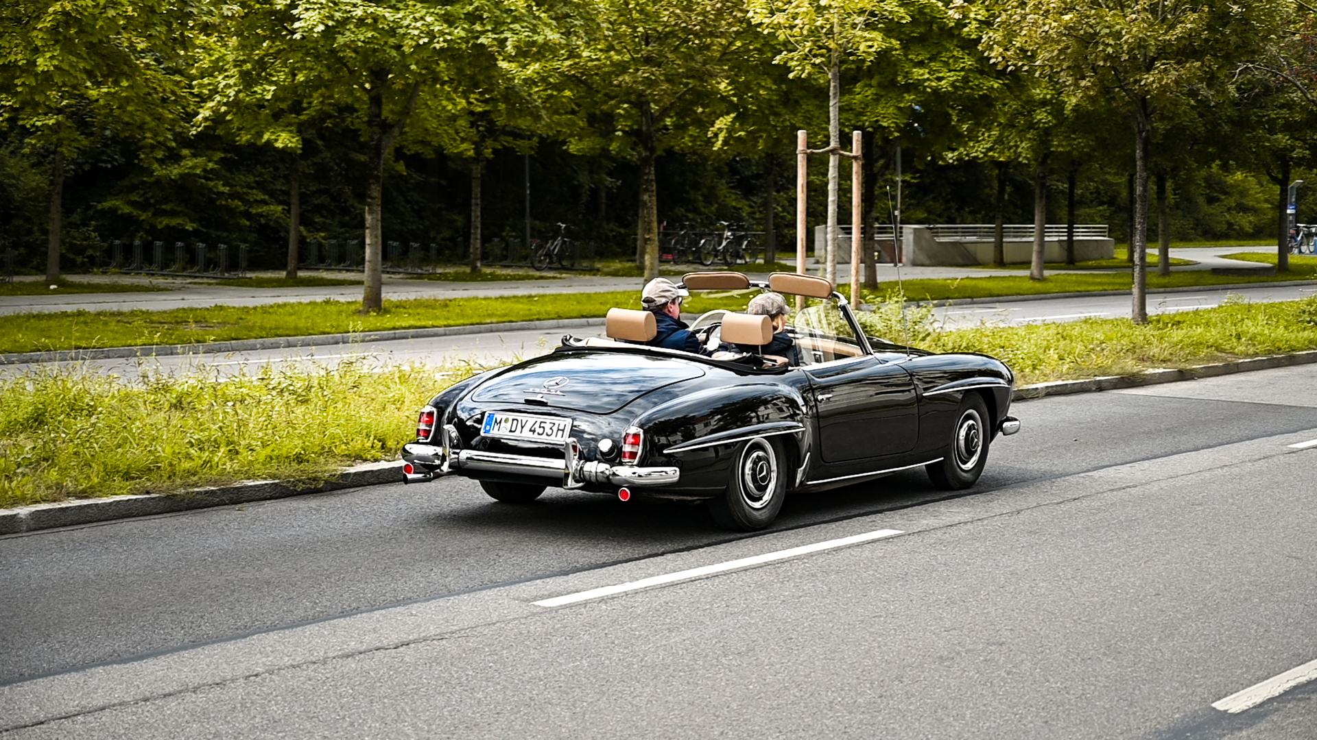 Mercedes SL190 - M-DY453H