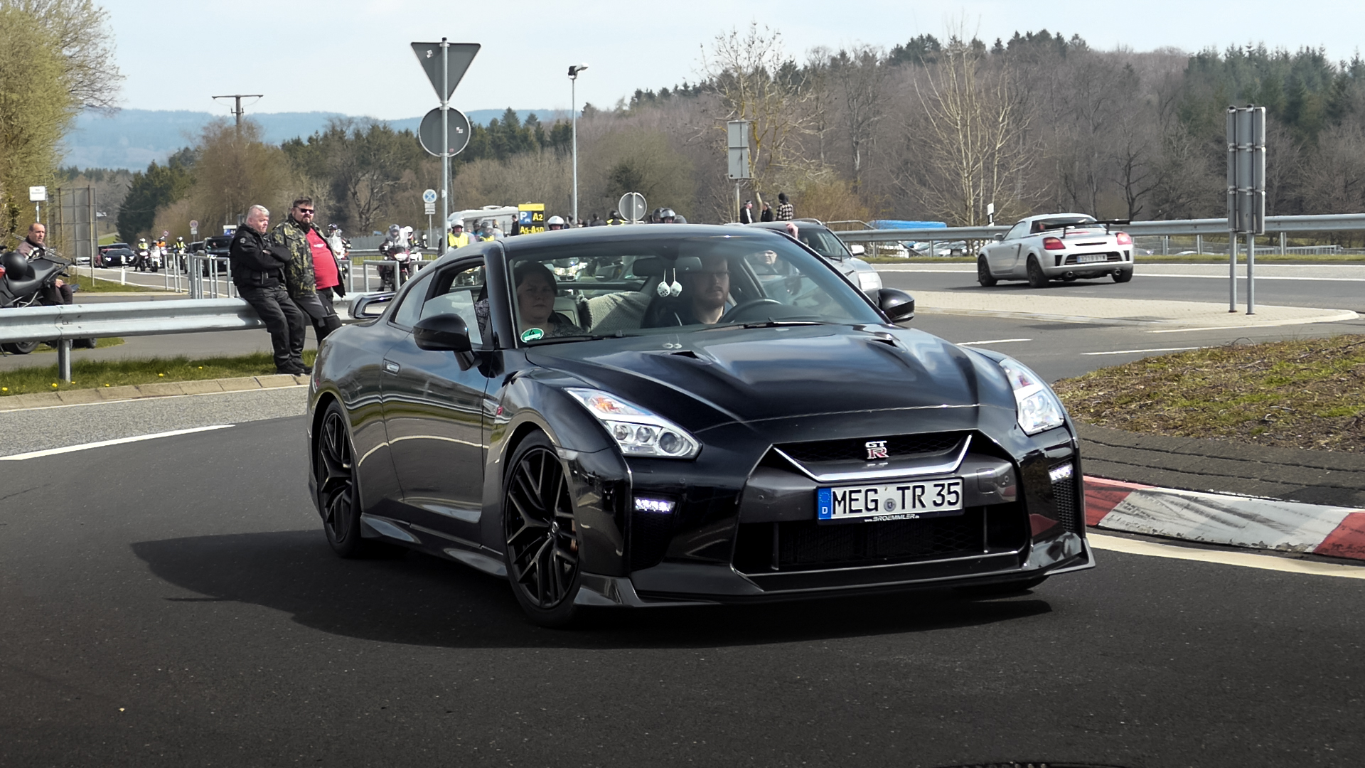 Nissan GTR - MEG-TR35