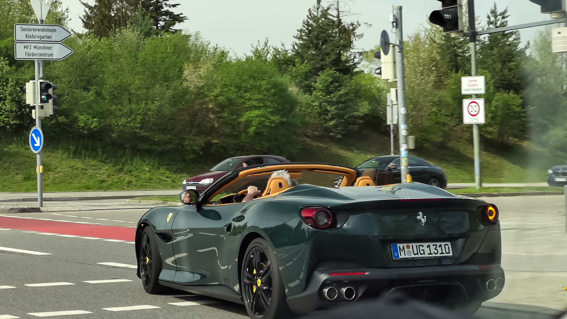 Ferrari Portofino - M-UG1310